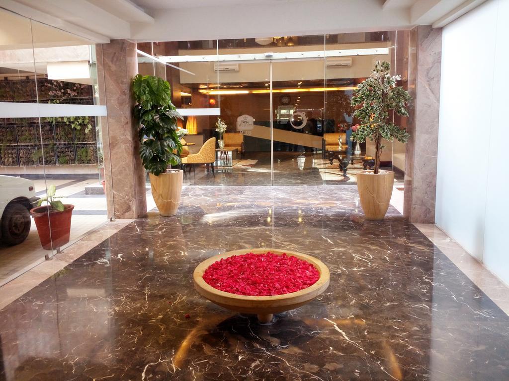 Best Western Plus O2 Индор Екстериор снимка