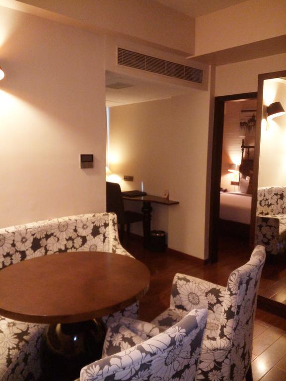 Best Western Plus O2 Индор Екстериор снимка