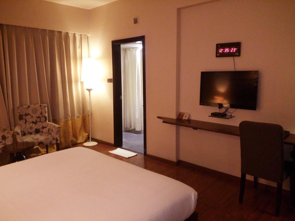 Best Western Plus O2 Индор Екстериор снимка