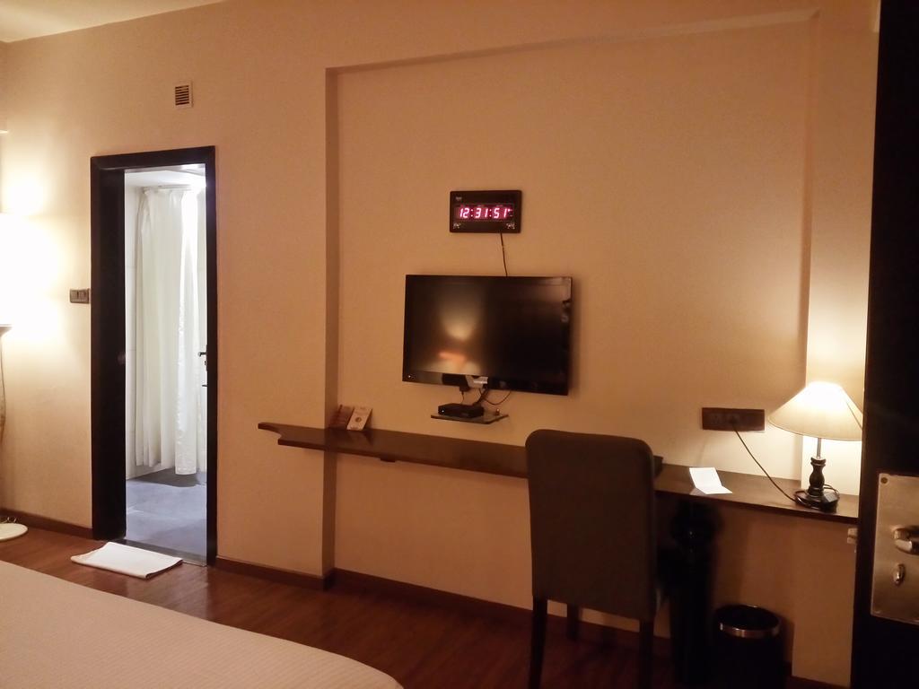Best Western Plus O2 Индор Екстериор снимка