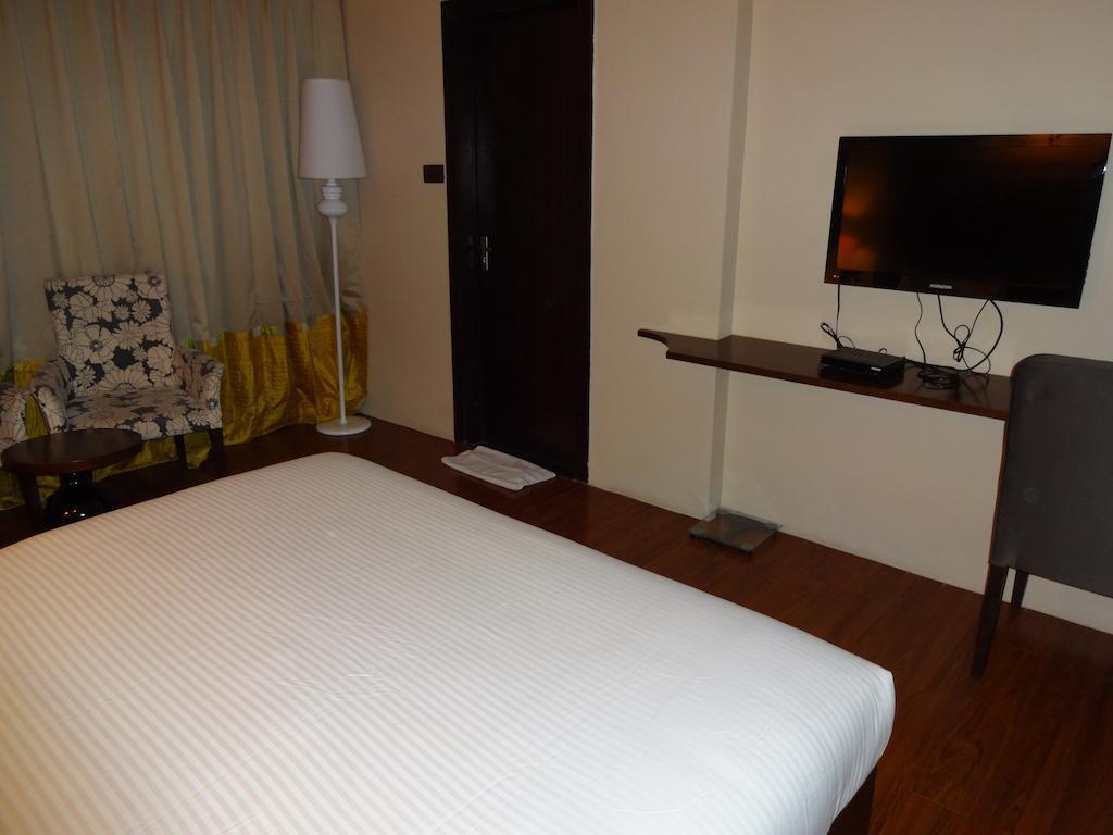 Best Western Plus O2 Индор Екстериор снимка