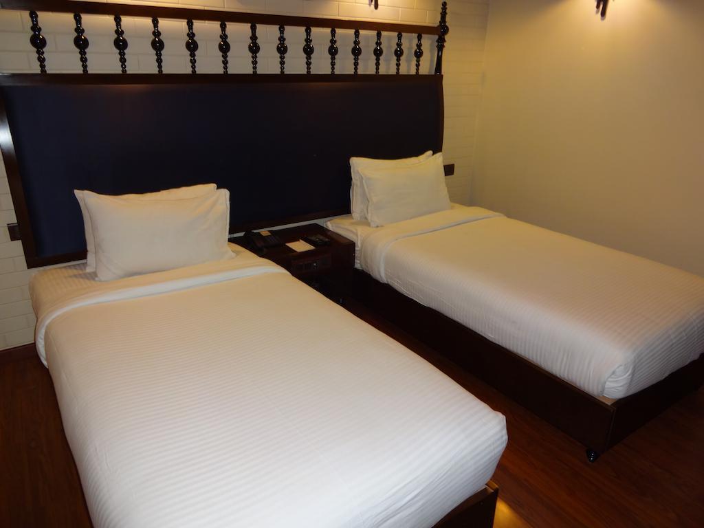 Best Western Plus O2 Индор Екстериор снимка