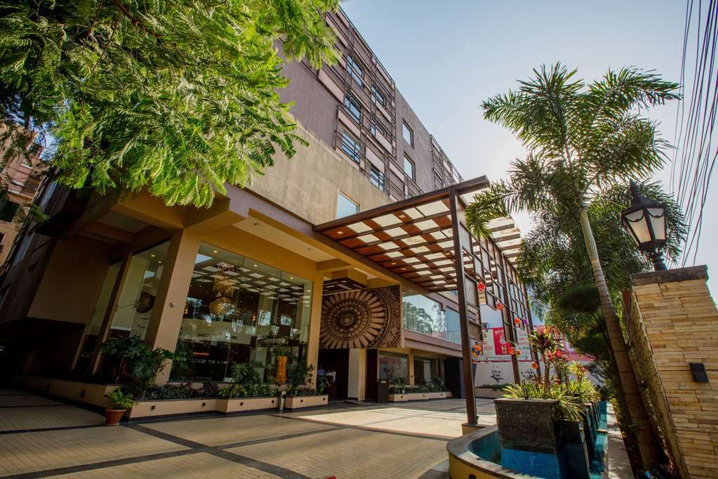 Best Western Plus O2 Индор Екстериор снимка